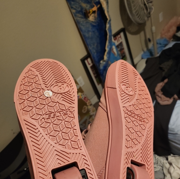 Heelys brand new - Picture 3 of 3